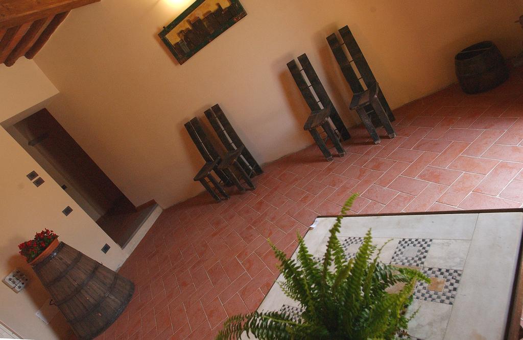 スカンディッチAgriturismo Poggio Ariosoアパートメント エクステリア 写真